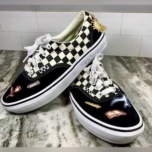 Size 8 - NWOT Vans Skate Era Skateistan Men’s Checkerboard Canvas Suede Shoes